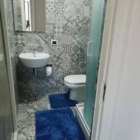 Holiday Time Guest house *